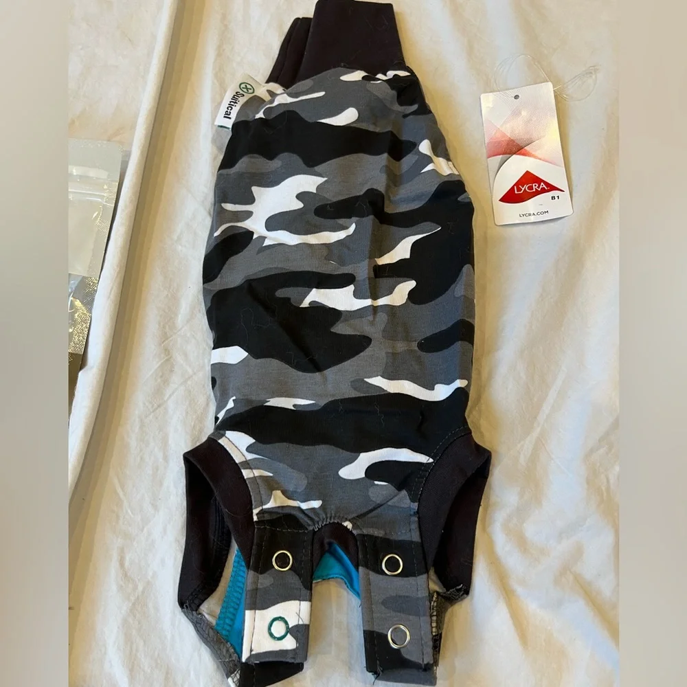 Surgical recovery suit for cats XXS black Camo